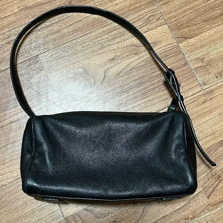 [SOLD OUT] 파사트패턴 케빈백