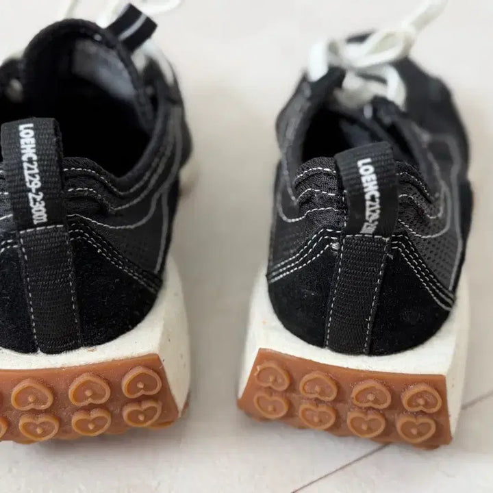 [BUNJANG] Cauts Cizer Revolution Black Sneakers / 카우츠 시져레볼루션 블랙 250 운동화