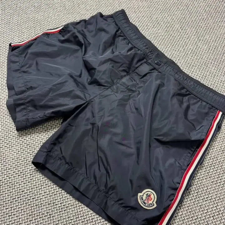 [BUNJANG] Moncler Navy Swim Shorts / [정품] 몽클레어 네이비 스윔 숏팬츠 반바지