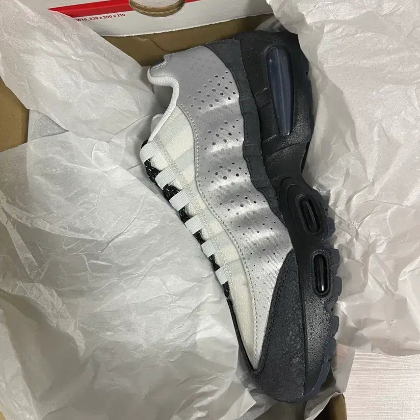 [BUNJANG] Nike Air Max 95 Big Bubble Sneakers / 나이키 에어맥스95 빅버블 성수 265