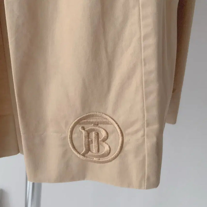 [BUNJANG] Burberry Kids Beige Skirt 12Y / 25 버버리 키즈 베이지 치마 12Y