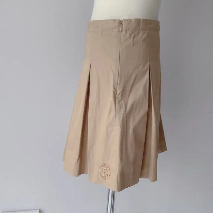 [BUNJANG] Burberry Kids Beige Skirt 12Y / 25 버버리 키즈 베이지 치마 12Y