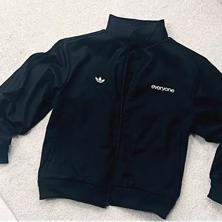 [BUNJANG] Everyone x Adidas Track Jacket Black M / 25AW 에브리원 x 아디다스 트랙 자켓 블랙 M