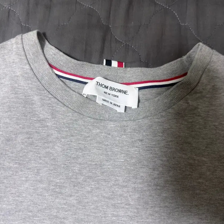 [BUNJANG] Thom Browne Short Sleeve T-shirt / 톰브라운 반팔