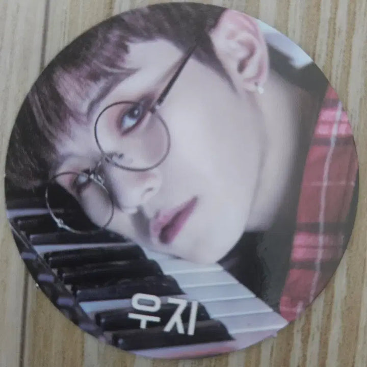 [BUNJANG] SEVENTEEN Woozi Photocard / 세븐틴 우지 원형 포토카드