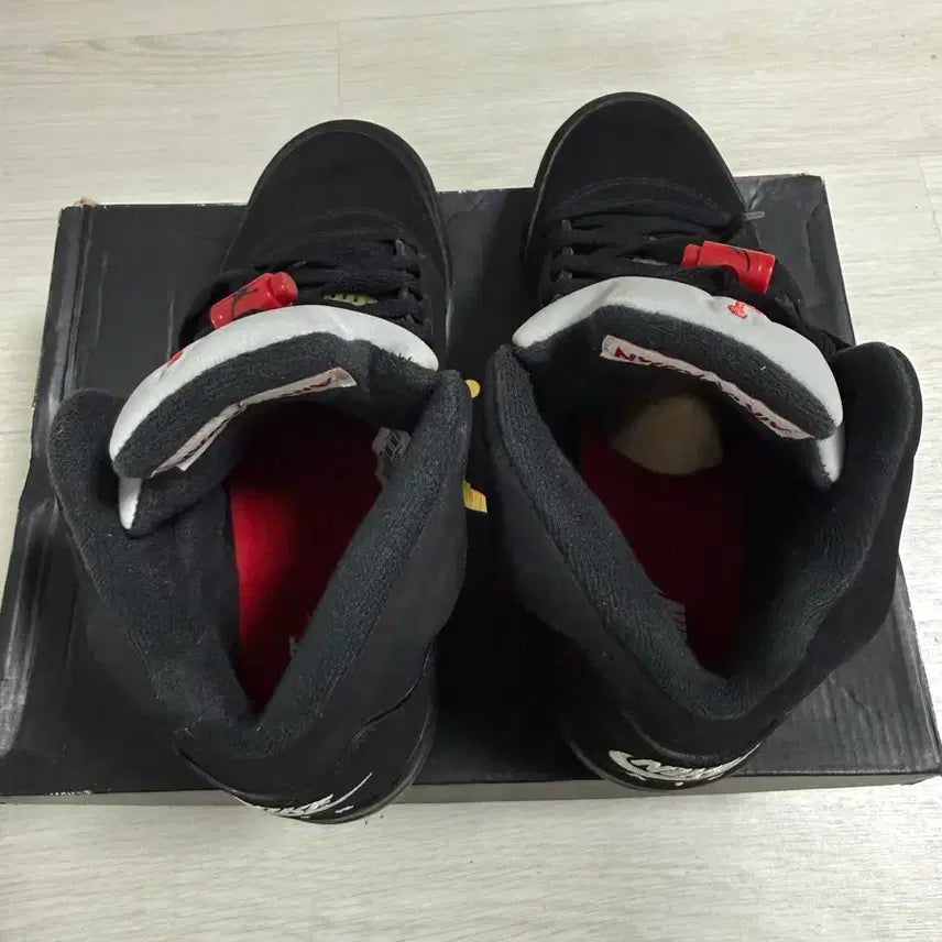 [BUNJANG] Air Jordan 5 Retro OG BG Black Metallic Sneakers / Air Jordan 5 Retro OG BG &