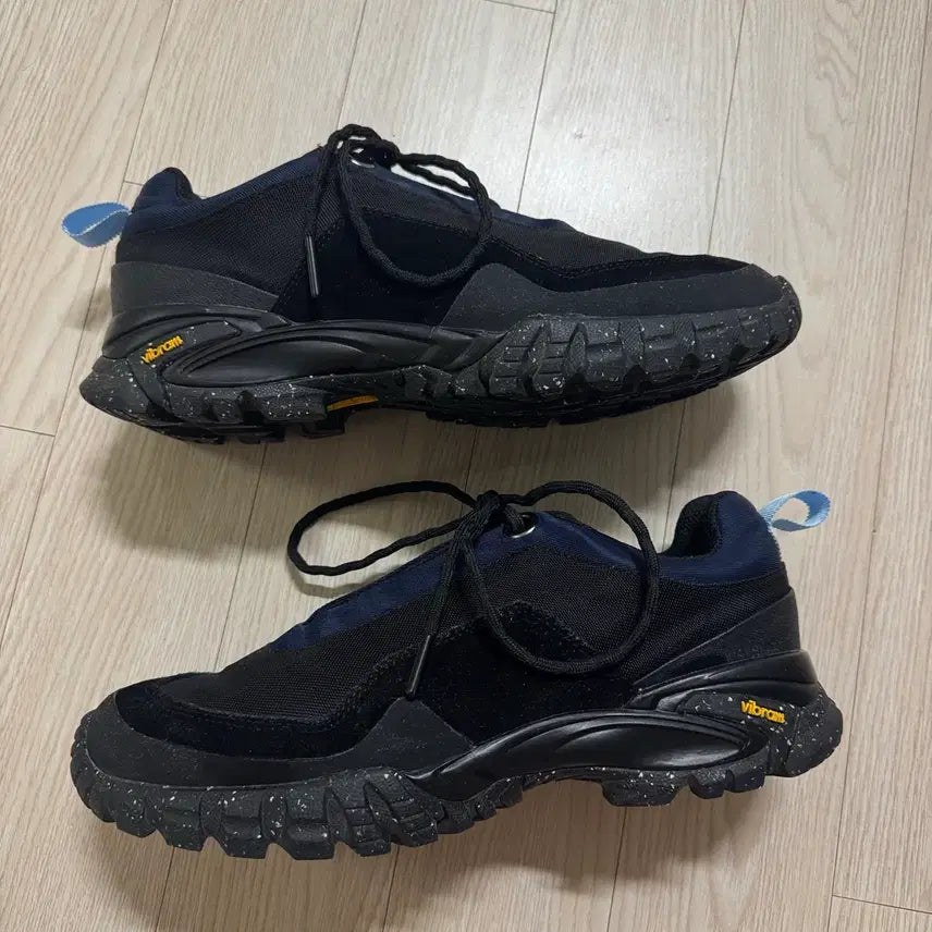 [BUNJANG] GRDS Balmoral 10 Trekking Shoes - Black / 그라더스 발모랄 10(트레킹화) 블랙 260