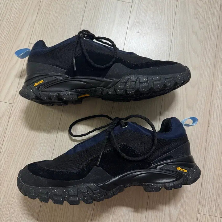 [BUNJANG] GRDS Balmoral 10 Trekking Shoes - Black / 그라더스 발모랄 10(트레킹화) 블랙 260