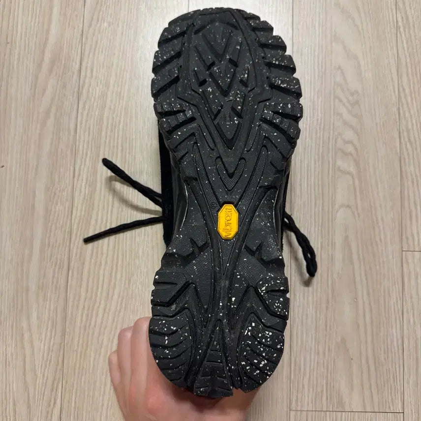 [BUNJANG] GRDS Balmoral 10 Trekking Shoes - Black / 그라더스 발모랄 10(트레킹화) 블랙 260