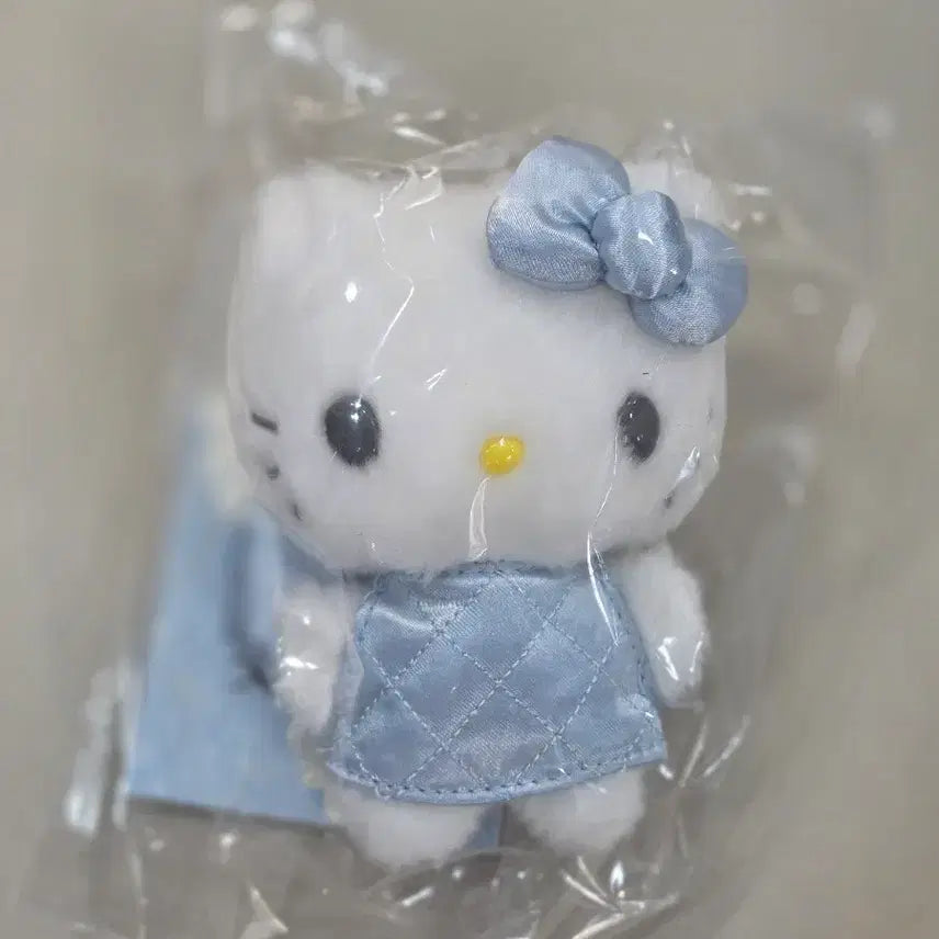[BUNJANG] Sanrio Miniature Quilt Hello Kitty Mascot Holder Keychain Blue / 산리오 미니어처 퀼트 헬로키티 마스코트 홀더 인형 키링 블루