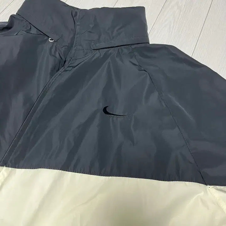 [BUNJANG] Nike Big Swoosh Woven Jacket Black/White L (100) / Nike 나이키 / 빅 스우시 우븐 자켓 검흰 / L (100)