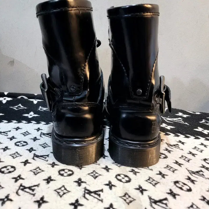 [BUNJANG] Dr. Martens 1460 Triumph Biker Boots / 정품 닥터마틴 1460 트라이엄프 바이커 부츠