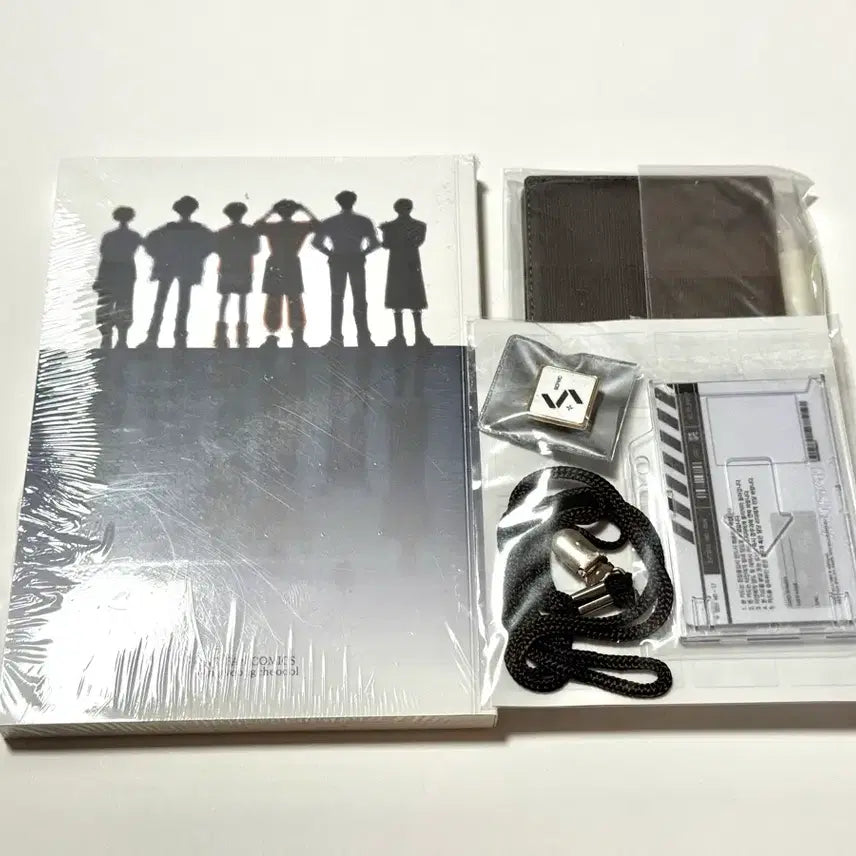 [BUNJANG] Hunterteen Seventeen Project 17 Setting Book Bundle Set / [미개봉] 헌터틴 설정북 Project 17 세븐틴 비공굿즈 안경처돌이