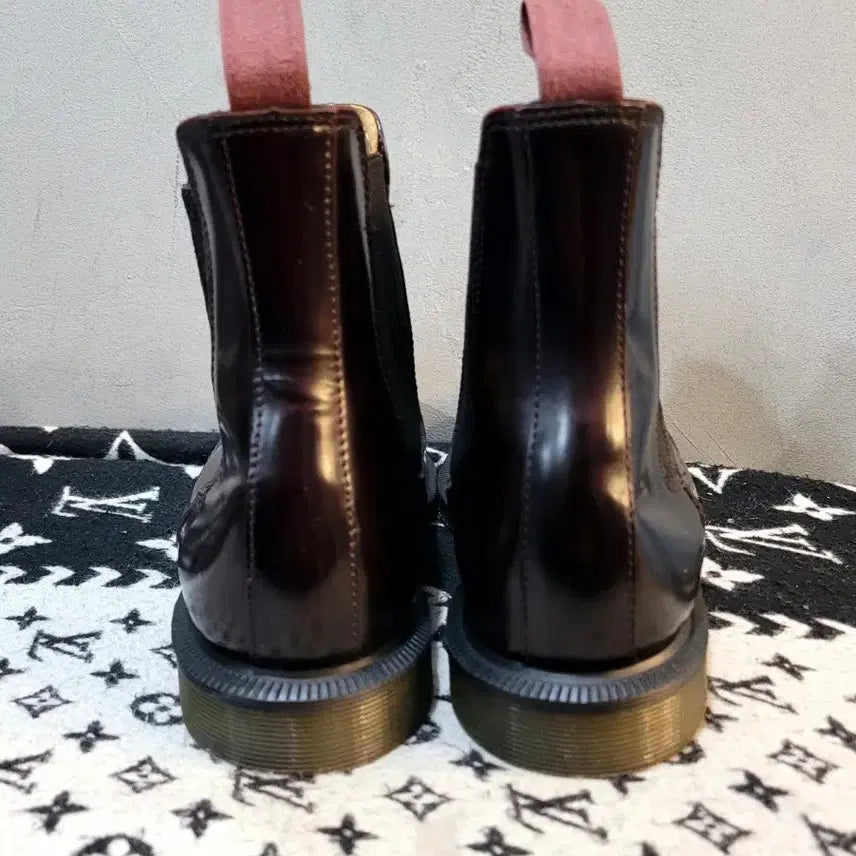 [BUNJANG] Dr. Martens Flora Chelsea Boots / 정품 닥터마틴 플로라 여성 첼시부츠