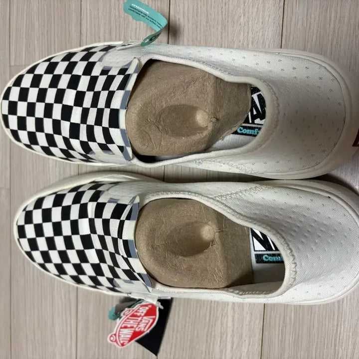 [SOLD OUT] 반스 슬립온 체커보드 컴피쿠시 새상품