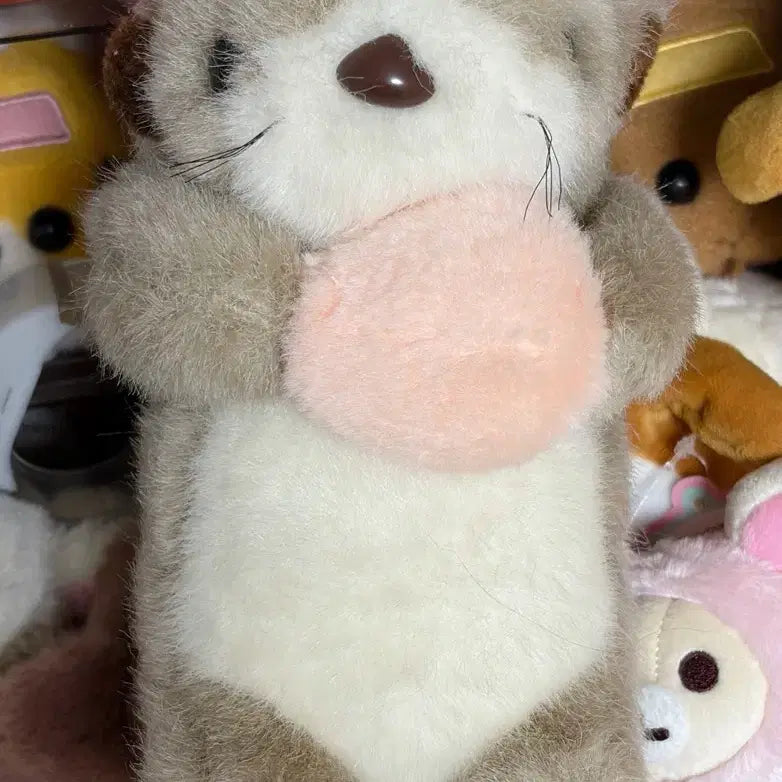 [BUNJANG] Vintage Sea Otter Squeaky Plush Toy / 고전 빈티지 해달 삑삑이 인형