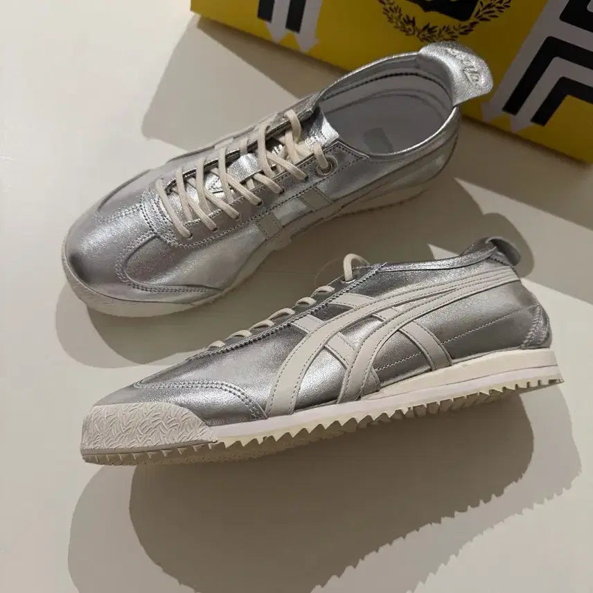 [BUNJANG] Onitsuka Tiger Mexico 66 Silver Sneakers / 오니츠카타이거 멕시코66SD 퓨어실버/230size/새상품