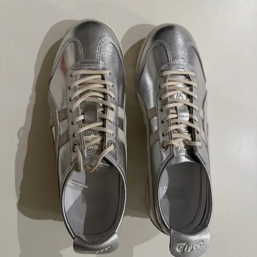 [BUNJANG] Onitsuka Tiger Mexico 66 Silver Sneakers / 오니츠카타이거 멕시코66SD 퓨어실버/230size/새상품