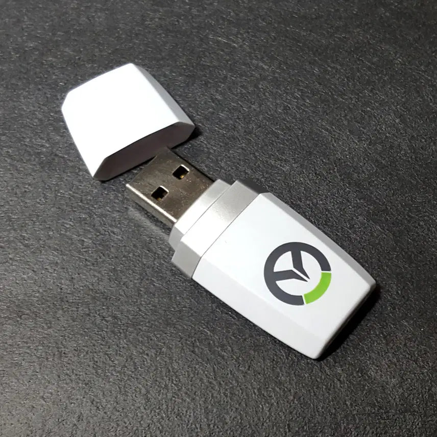[BUNJANG] Overwatch Limited Edition Excavator USB 16GB (Set of 2) / 오버워치 한정판 탐사기지 USB 16GB 2개 일괄 (미사용)