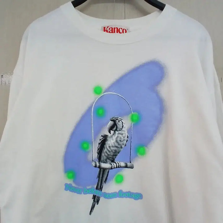 [BUNJANG] Kanko Parrot Printing Long Sleeve T-Shirt White / 칸코 앵무새 프린팅 긴팔 티셔츠 화이트
