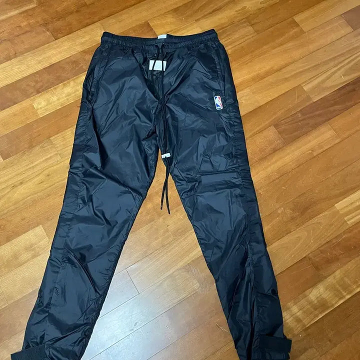 [BUNJANG] Nike Fear of God Nylon Track Pants (Side Button) M / 나이키 피어오브갓 사이드버튼 나일론 트랙팬츠 m 초판