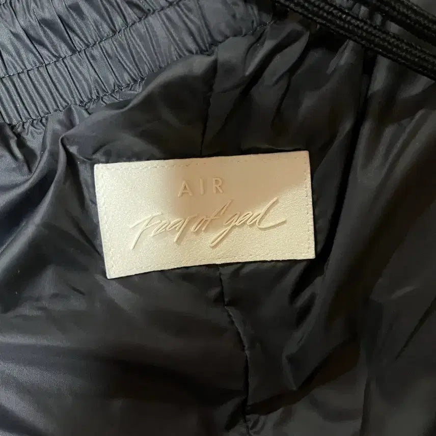 [BUNJANG] Nike Fear of God Nylon Track Pants (Side Button) M / 나이키 피어오브갓 사이드버튼 나일론 트랙팬츠 m 초판