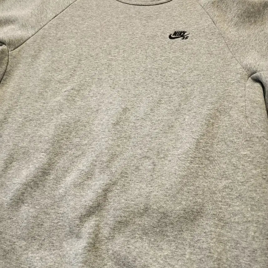 [BUNJANG] Nike SB Crewneck Sweatshirt Grey Size 100 / (매장정품)나이키 SB 맨투맨 100