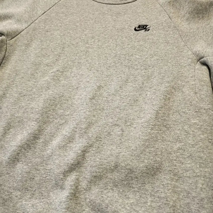 [BUNJANG] Nike SB Crewneck Sweatshirt Grey Size 100 / (매장정품)나이키 SB 맨투맨 100