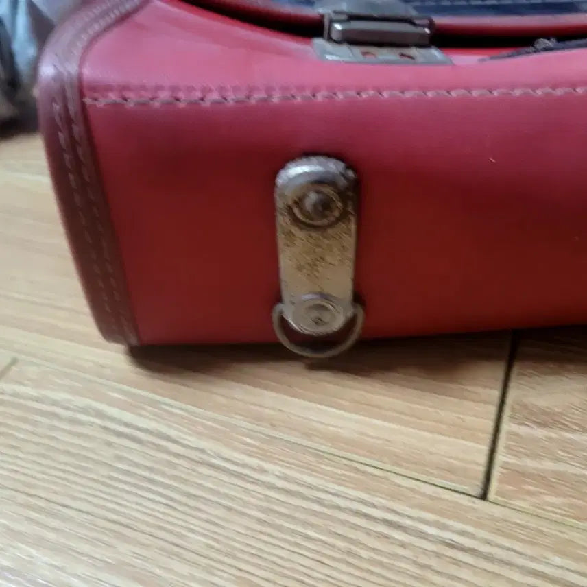 [BUNJANG] Vintage Red 1970s School Bag / 빈티지 빨간색 70년대 책가방 레트로 영화소품 카페소품