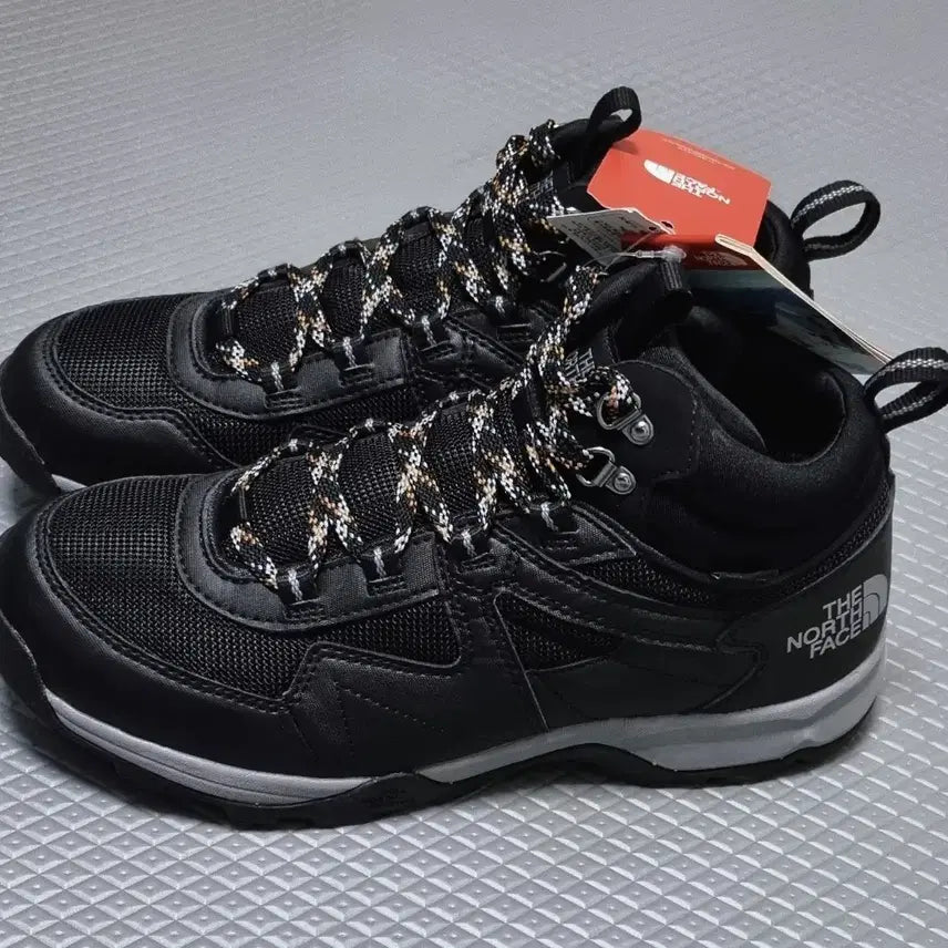 [BUNJANG] The North Face Apex Mountain Waterproof Hiking Boots / 노스페이스 에이팩스 마운틴 워터프루프 등산화(265)