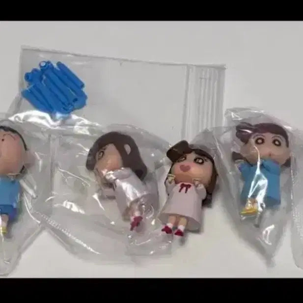 [BUNJANG] Crayon Shin-chan Gacha Figure Doll Sticker Goods Set / 짱구 가챠 피규어 인형 스티커 굿즈 세트