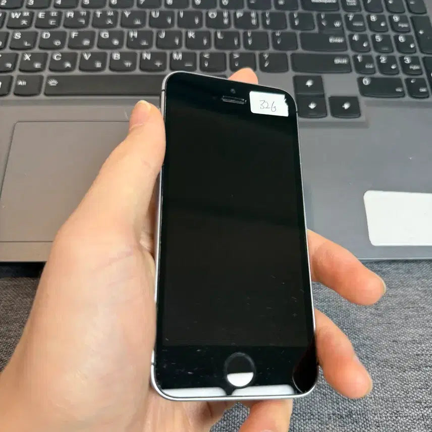 [BUNJANG] iPhone SE 1st Gen 32GB (A-Grade) / D12 a급 아이폰SE1 32기가 무음