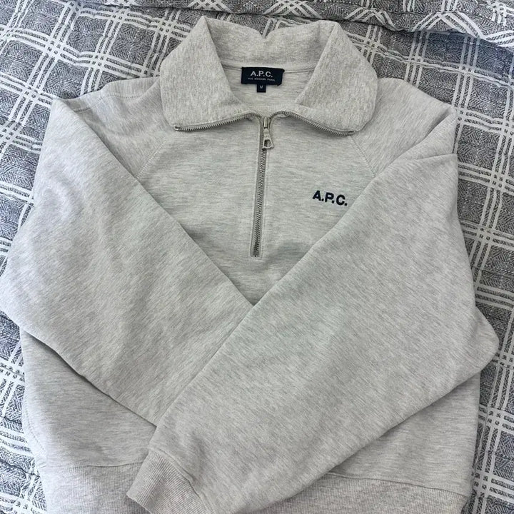 [BUNJANG] A.P.C Half-Zip Sweatshirt / A.P.C 아페쎄 반집업