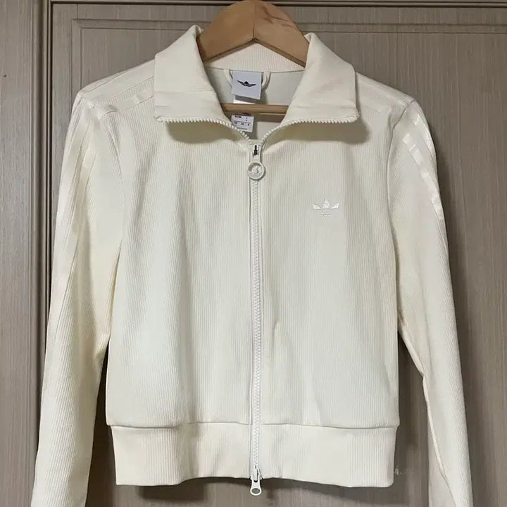 [SOLD OUT] 아디다스 크롭 져지