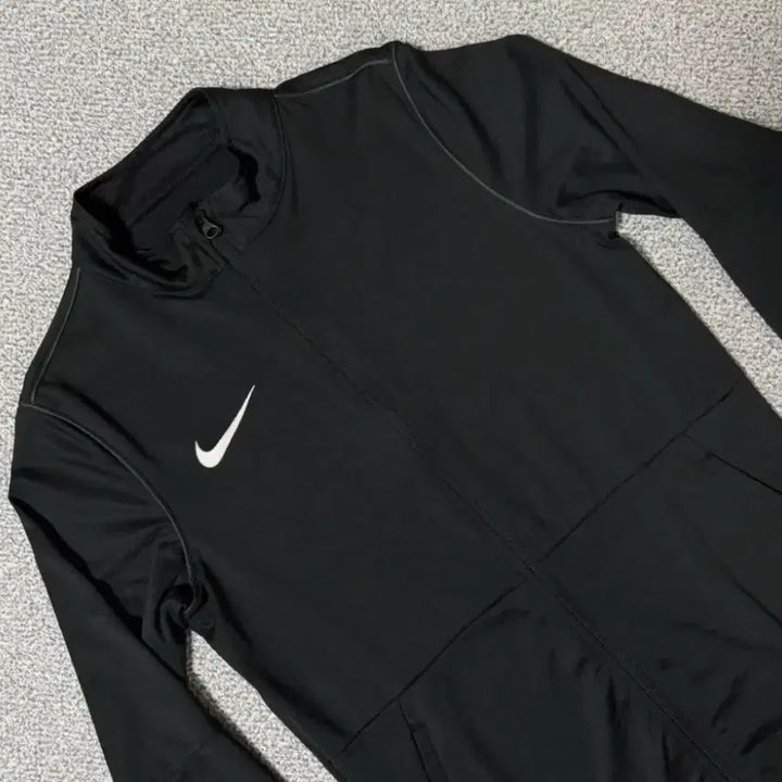 [SOLD OUT] 나이키 드라이핏 집업