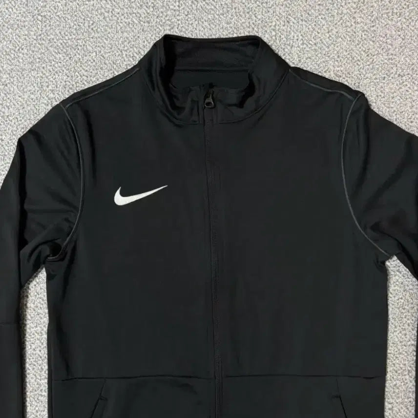 [SOLD OUT] 나이키 드라이핏 집업