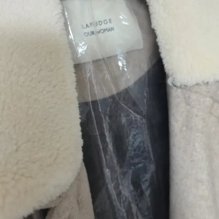 [BUNJANG] LAFUDGE 포우먼 WOOL 80% 코트 / LAFUDGE 포우먼 WOOL 80% 코트