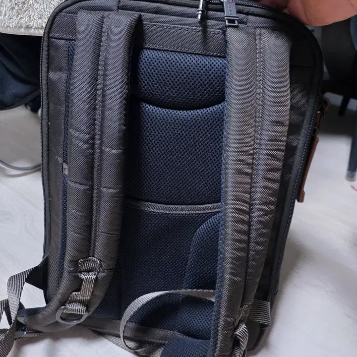[BUNJANG] TUMI Davis Backpack / TUMI 투미 남성 백팩 데이비스