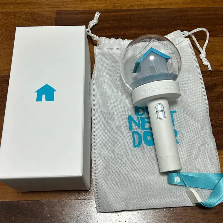 [SOLD OUT] 보넥도 보이넥스트도어 응원봉 (포카O)