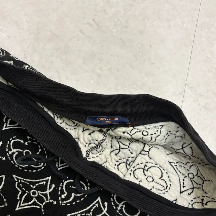 [BUNJANG] Louis Vuitton NBA Shorts 2XL / 루이비통 nba 반바지 2xl