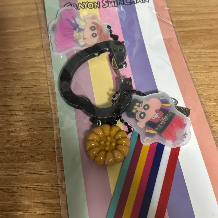 [BUNJANG] Crayon Shin-chan Saekdong Jeogori Carabiner Keyring / 짱구 색동 저고리 카라비너 키링