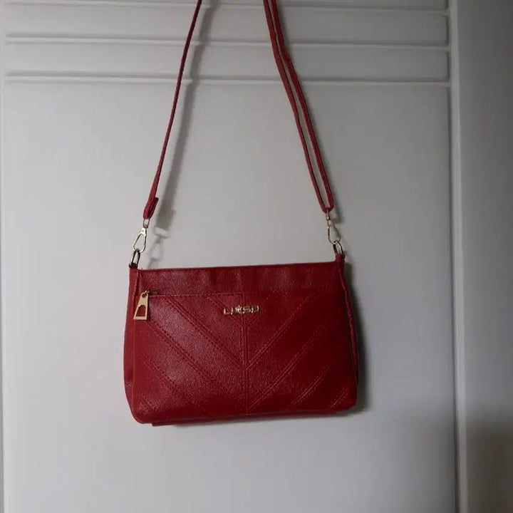 [SOLD OUT] LMSD 여성 레드 숄더백
