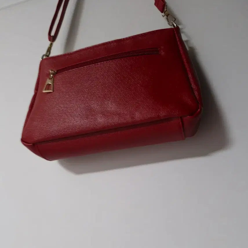 [SOLD OUT] LMSD 여성 레드 숄더백