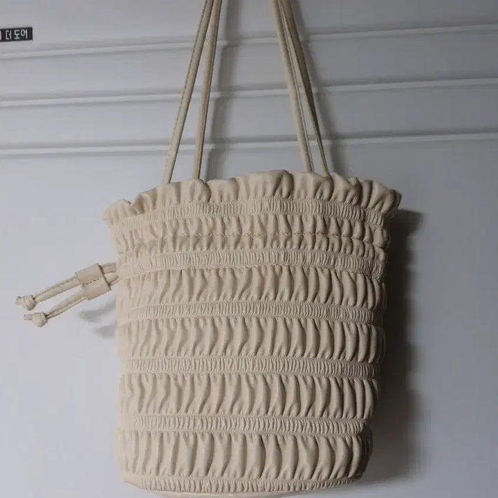 [SOLD OUT] 셔링 아이보리 숄더백