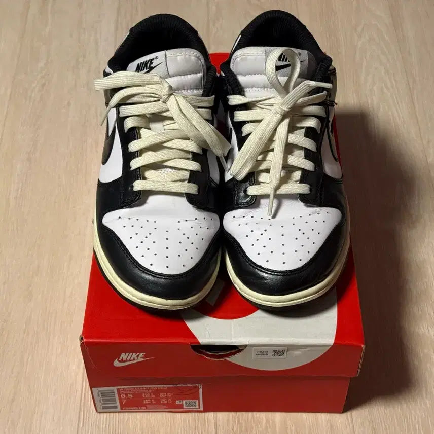 [BUNJANG] Nike Dunk Low Vintage Black White Sneakers / 나이키 덩크로우 빈티지 블랙 화이트 컬러 size 255
