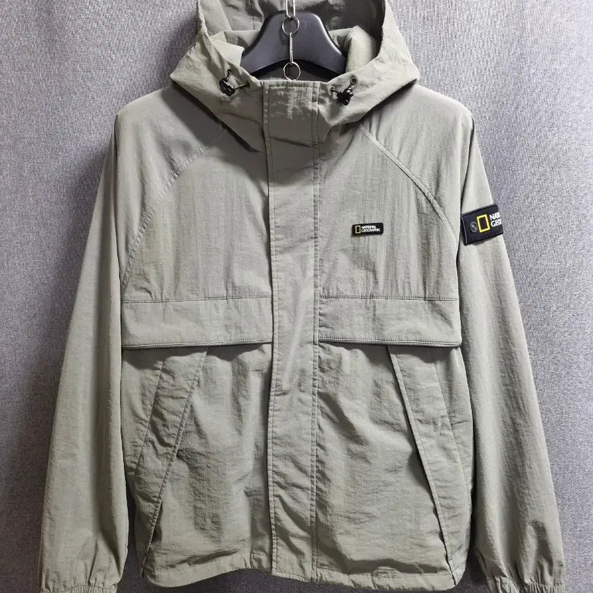[SOLD OUT] 내셔널지오그래픽 후드 바람막이 점퍼 L