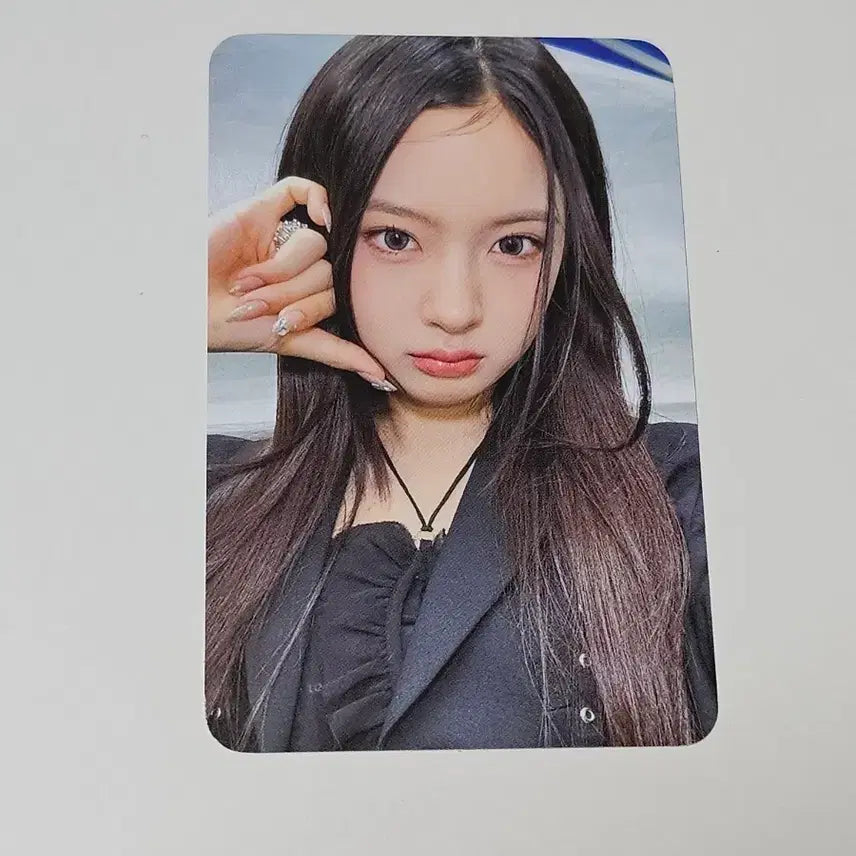 [BUNJANG] Kiki Kiya Dancing Alone Photocard / 가격내림) 키키 키야 DANCING ALONE 포토카드 판매