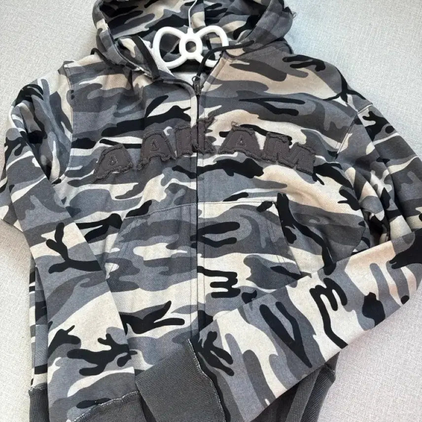 [SOLD OUT] 아캄 후드집업