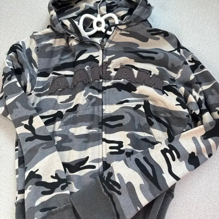 [SOLD OUT] 아캄 후드집업