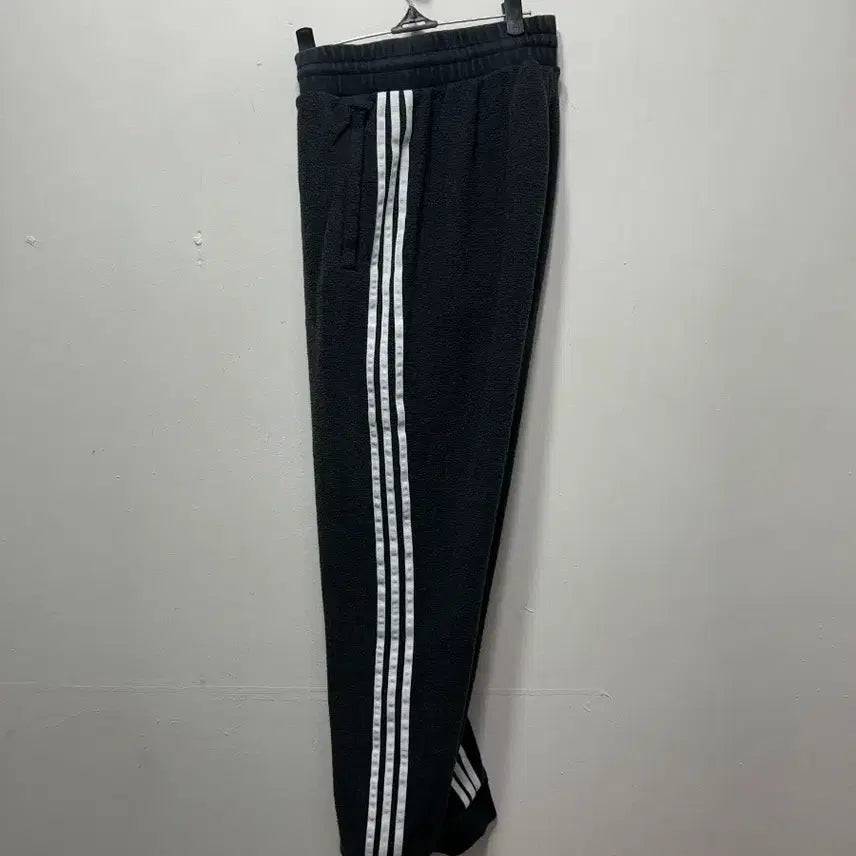 [SOLD OUT] 아디다스 3선 트레이닝 바지 블랙 XL